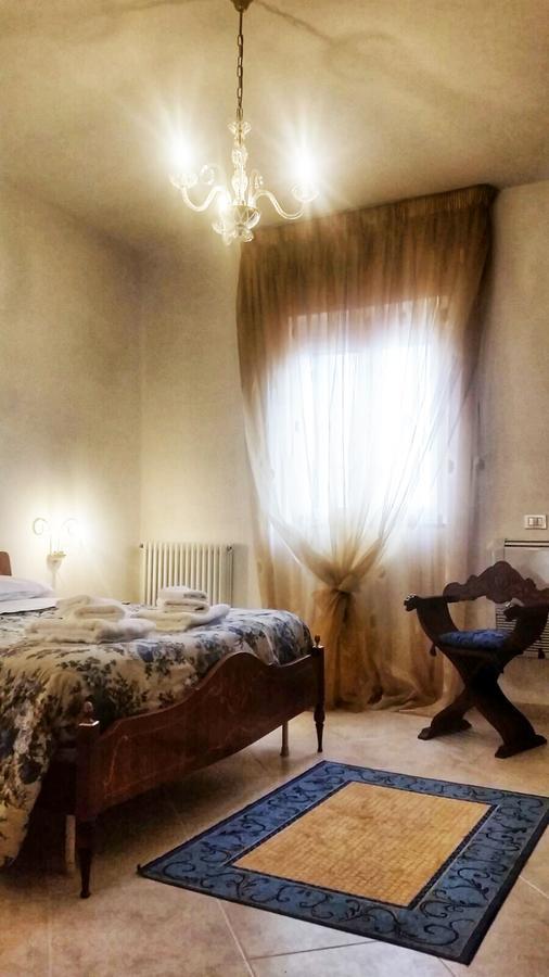 Bed and Breakfast Il Giardino Di Niu Palombaio Номер фото